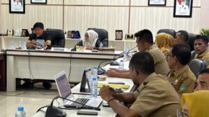 Rapat Bamus DPRD Luwu Timur menyusun agenda kerja September 2026 di Malili