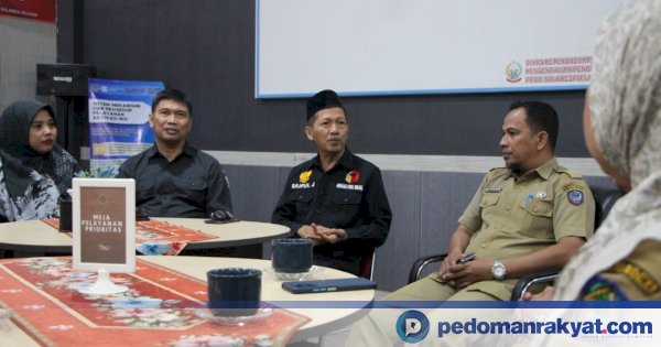 Berita Lutim: audiensi Bawaslu Sulsel dengan Disdukcapil Sulsel soal pengawasan data pemilih dan gagasan informasi berbasis barcode