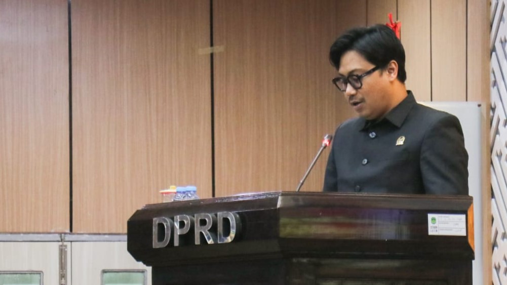 Pekerjaan peningkatan jalan Tarengge-Batas Kota Malili di Desa Atue dalam berita lutim