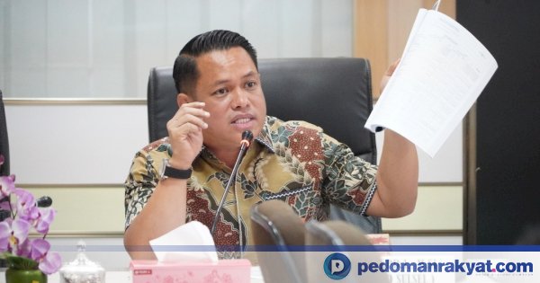 Simpang jalan poros Anabanua-Sengkang yang disorot berita lutim soal pemasangan traffic light