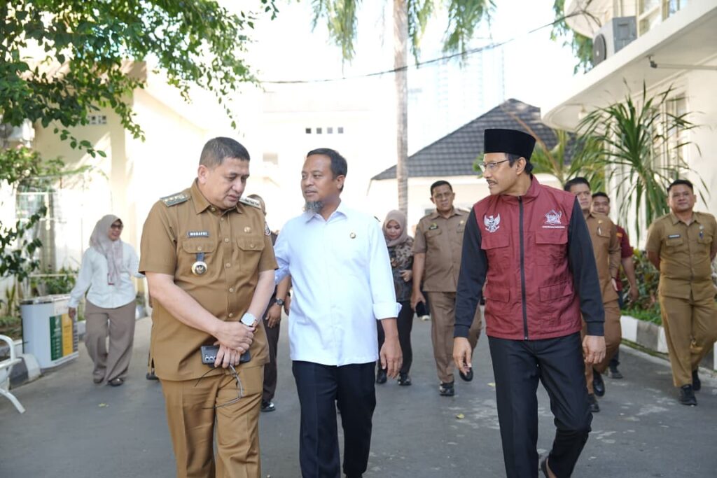 Rapat koordinasi persiapan peresmian Sekolah Rakyat Sulsel dalam berita luwu timur