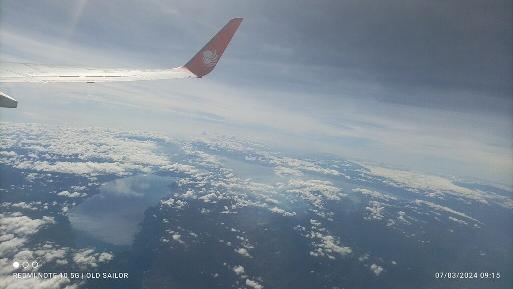 Panorama danau purba Matano dan Towuti di Luwu Timur, Sulawesi Selatan