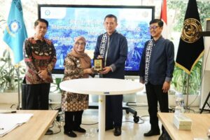 Penandatanganan kerja sama Pemkab Sinjai dan Poltekpar Makassar untuk pariwisata dan SDM di Sulawesi Selatan, luwu timur
