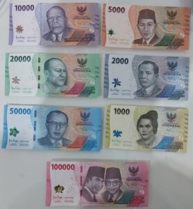 Set lengkap uang kertas Rupiah tahun emisi 2022