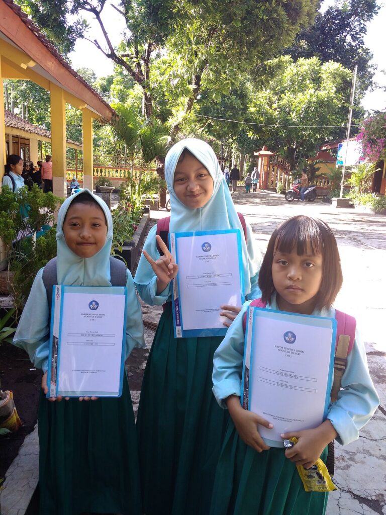 Pelajar sekolah dasar di Indonesia (ilustrasi)