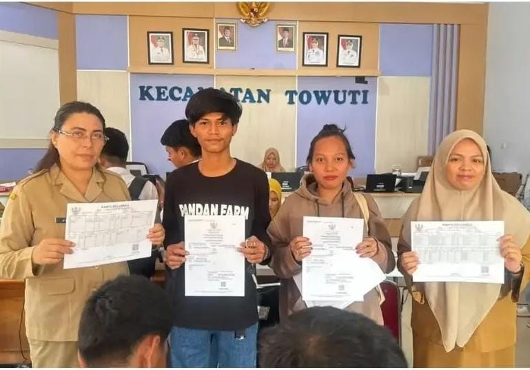 Pelayanan administrasi kependudukan Dukcapil Luwu Timur di Kecamatan Towuti