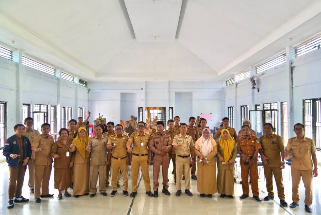 Sosialisasi Beasiswa Lutim Juara 2026 di Aula Kantor Kecamatan Burau, Luwu Timur