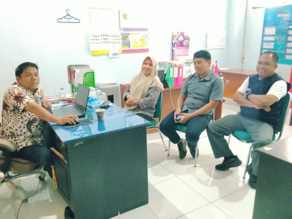 Personel Diskominfo-SP Luwu Timur dalam kunjungan persandian di Luwu Utara, berita lutim soal keamanan siber