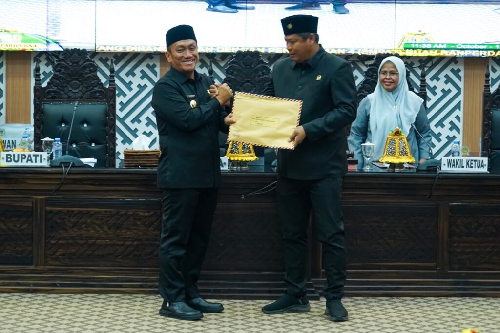 Berita Lutim: penyerahan empat Ranperda strategis Pemkab Luwu Timur kepada DPRD Luwu Timur di Malili