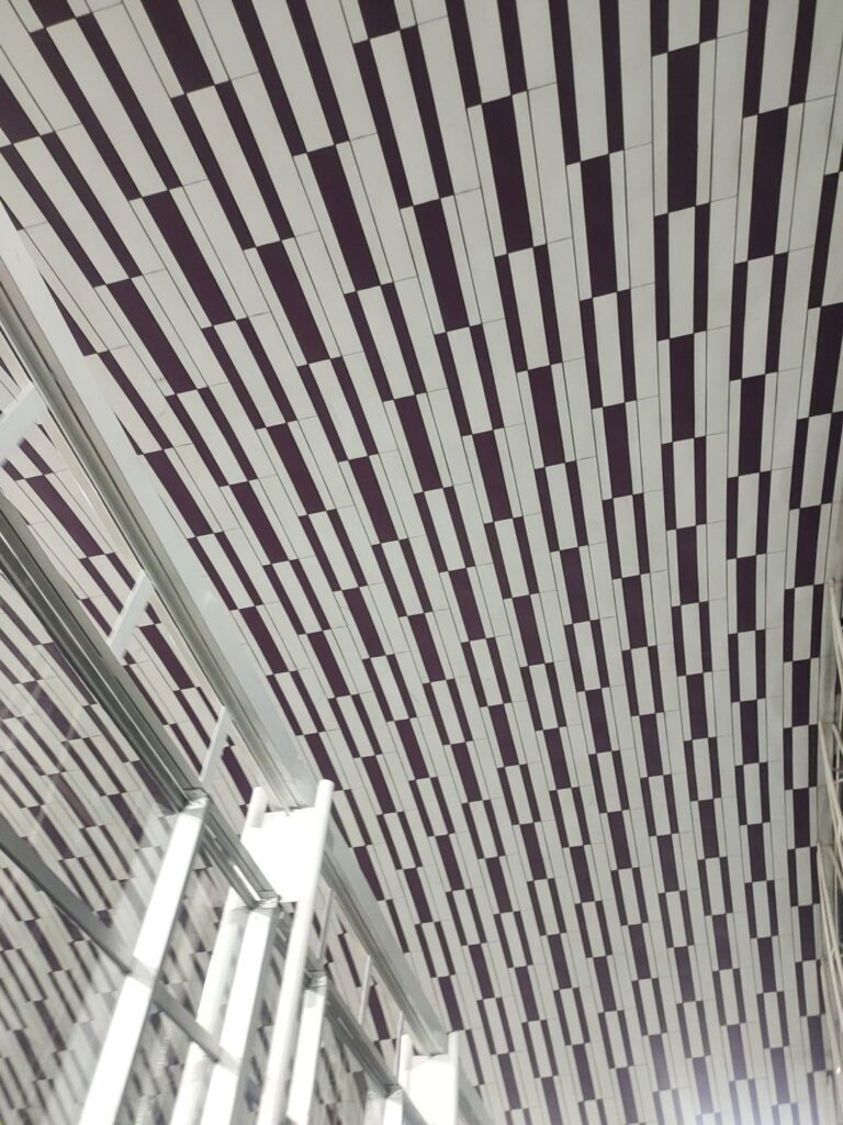Suasana Bandara Internasional Sultan Hasanuddin Makassar