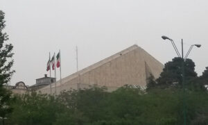 Gedung parlemen Iran di Teheran