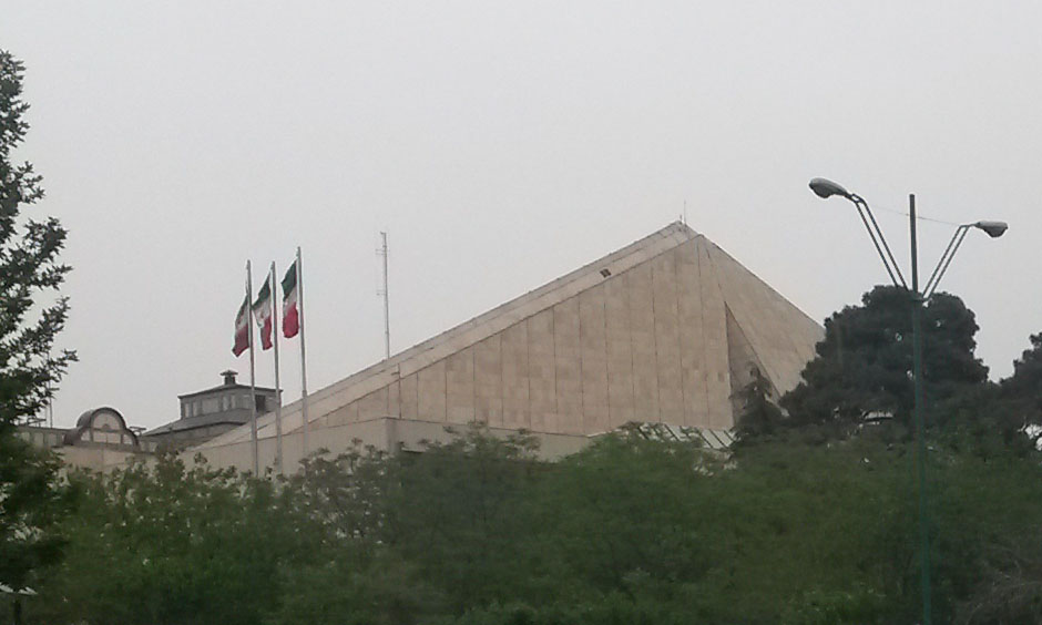 Gedung parlemen Iran di Teheran