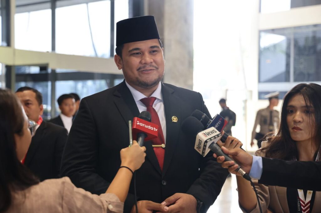 Anggota DPR RI Komisi III Fraksi Gerindra Andi Amar Ma'ruf Sulaiman menjawab pertanyaan wartawan, terkait upah minimum dan UMKM Luwu Timur