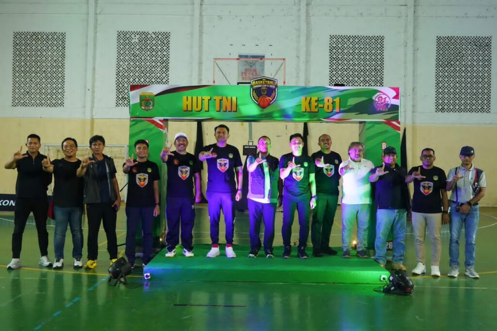 Pembukaan Turnamen Dandim Cup II Basketball antarpelajar se-Luwu Raya di GOR Malili, Luwu Timur