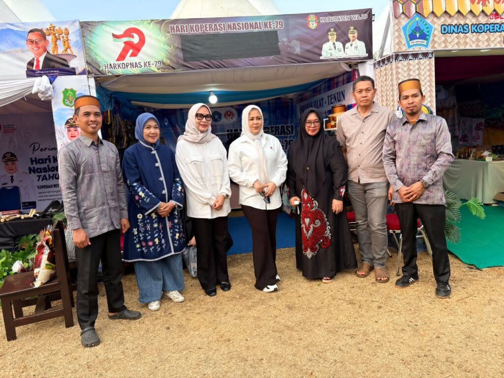 Wagub Sulsel meninjau produk UMKM Luwu Timur di Sorowako