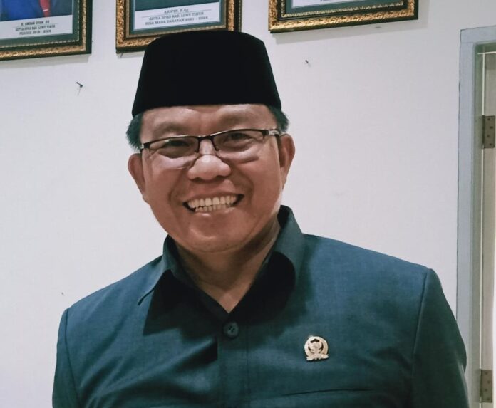 Kawasan wisata Pantai Lemo di Desa Mabonta, Kecamatan Burau, Luwu Timur, yang terancam abrasi
