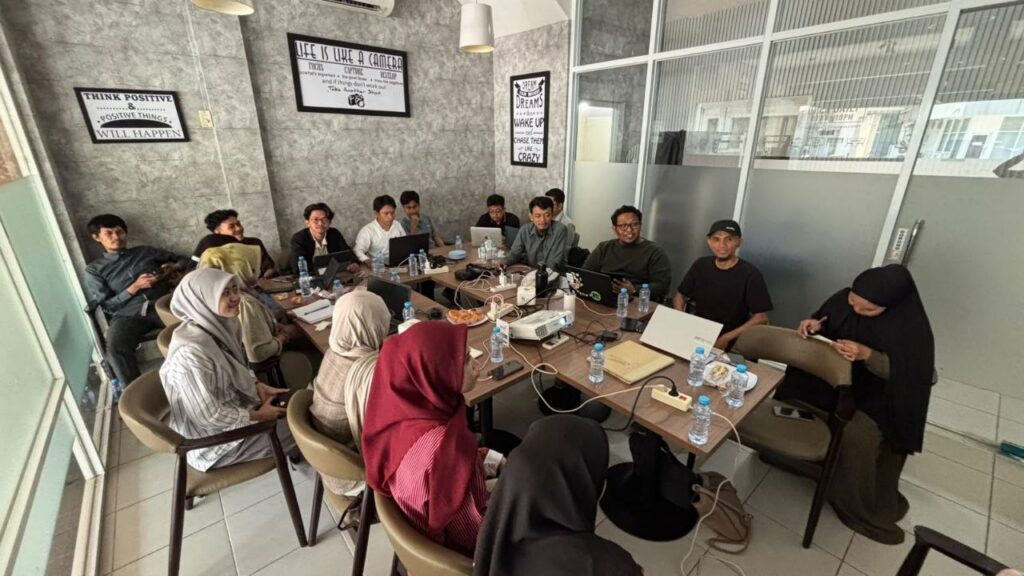 Rapat persiapan proyek rumah kost terintegrasi Campus Commercial Park ButtaCorp