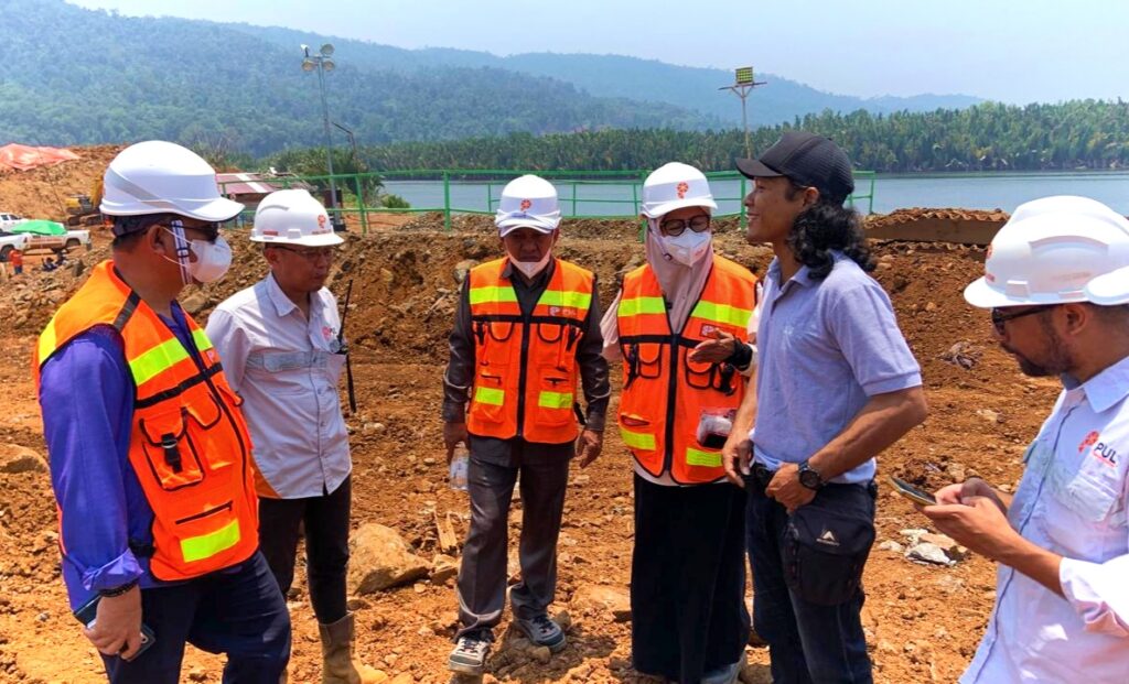 Rombongan Komisi III DPRD Luwu Timur meninjau site tambang nikel PT PUL di Ussu