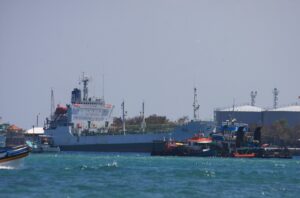 Kapal tanker bahan bakar bersandar di Pelabuhan Benoa, Denpasar, Bali