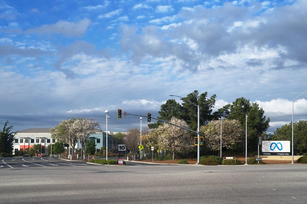 Gedung kantor pusat Meta Platforms di Menlo Park, California