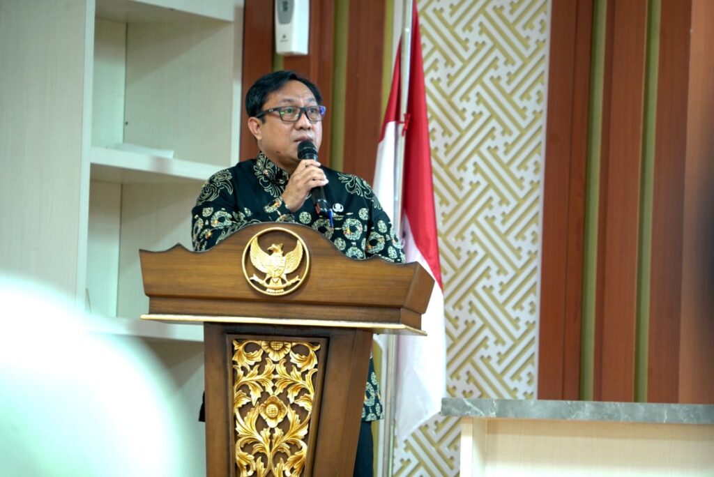 Rapat lintas sektor krisis kesehatan di Luwu Timur membahas dampak kabut asap bagi warga