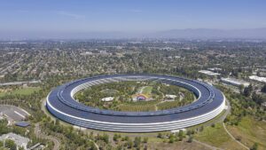 Kantor pusat Apple Park di Cupertino, California