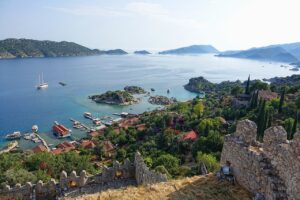 Pulau Kekova dan Desa Kalekoy di Antalya, Turki, lokasi penemuan kapal karam tertua