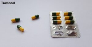 Ilustrasi kapsul tramadol sebagai gambaran obat keras yang disita polisi