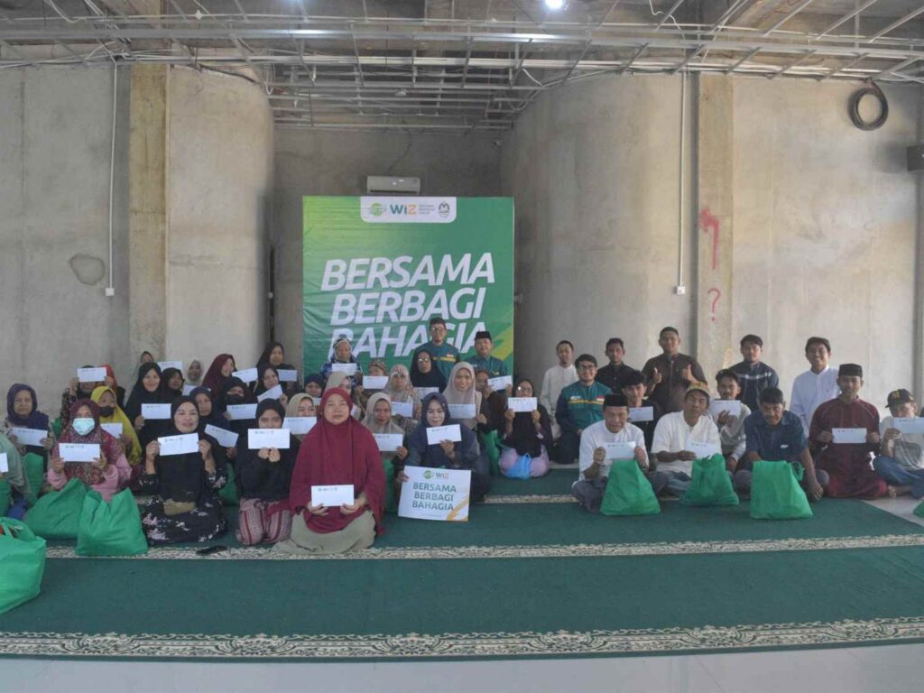 Penyaluran zakat untuk warga dhuafa, dai, dan guru ngaji, bagian dari layanan zakat Luwu Timur dan WIZ Luwu Timur bagi kelompok penerima yang berhak